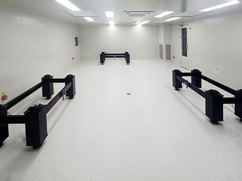 Optical cleanroom